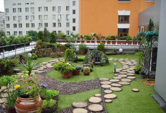 Một mẫu thiết kế sân vườn tiểu cảnh đẹp trên sân thượng