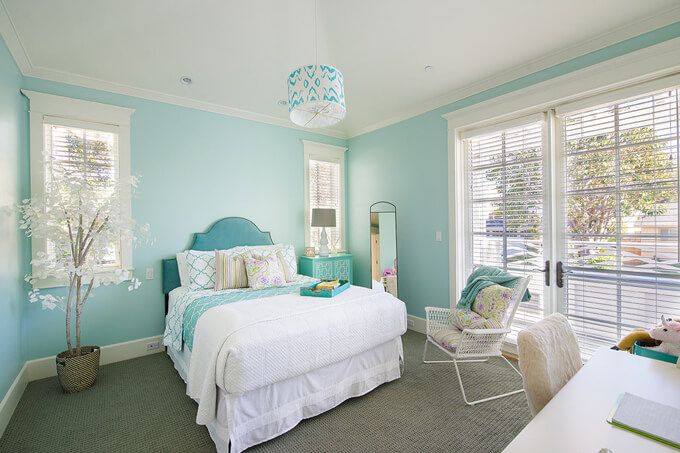 Thiết kế phòng ngủ màu xanh ngọc đẹp