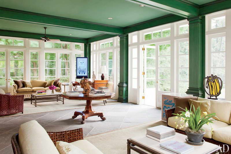 Mẫu trần nhà đẹp đơn giản với màu sơn xanh lục bảo