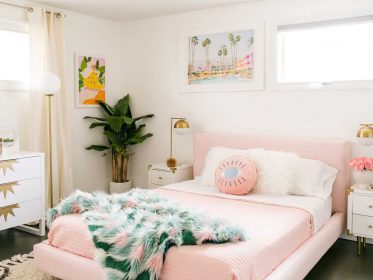 Phòng ngủ màu hồng đào