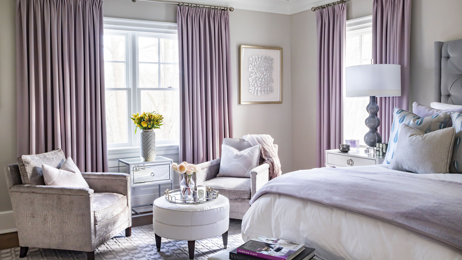 phòng ngủ đẹp màu tím nhạt