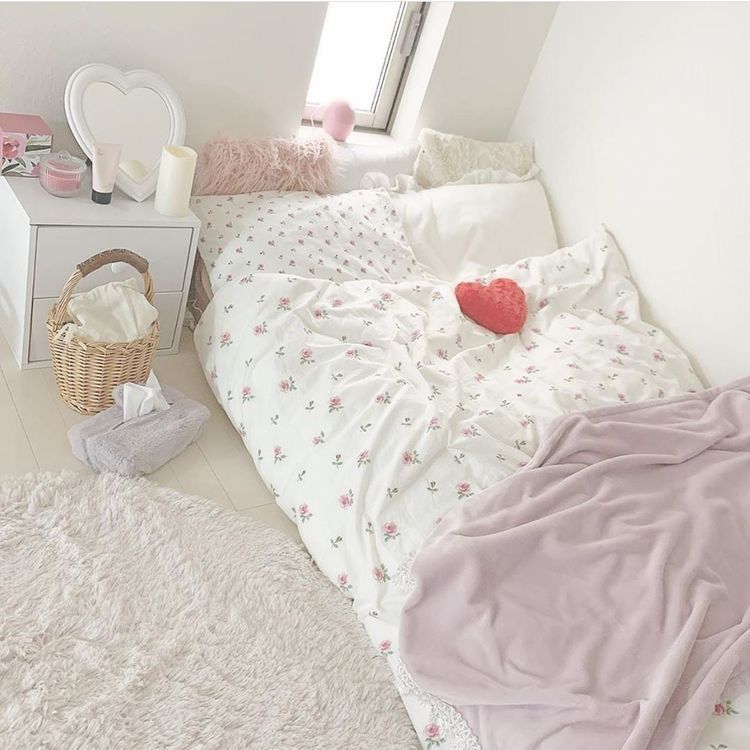 Phòng ngủ màu tím hồng dễ thương cho bạn gái