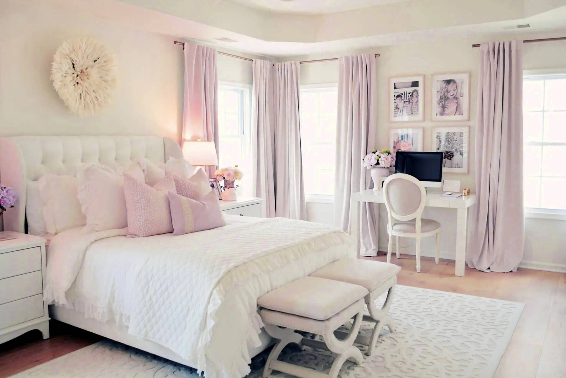 Trang trí phòng ngủ màu tím nhạt hồng phớt