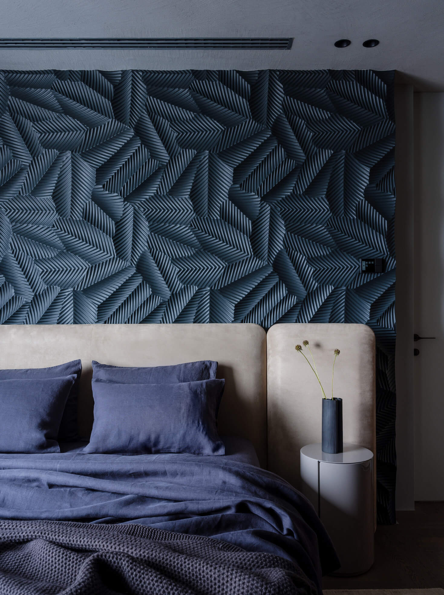 Mẫu gạch ốp tường phòng ngủ 3D màu xanh dương